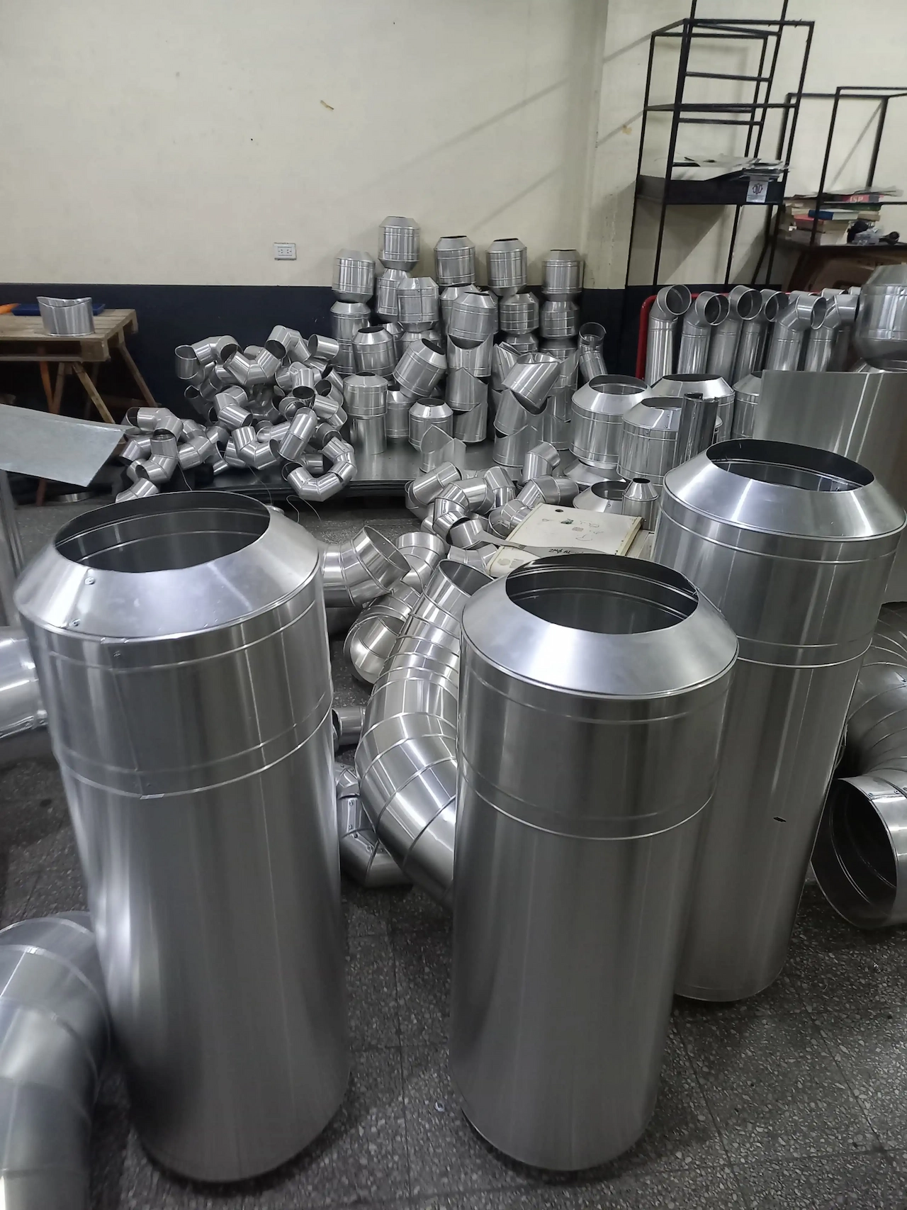 Imagen de los materiales y el prefabricado utilizado en Aislaciones Térmicas Ezeiza SAS